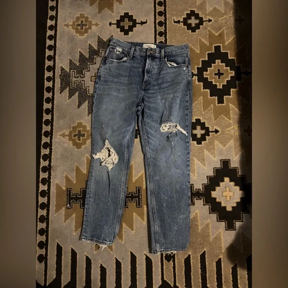 Abercrombie high rise mom jeans - Picture 1 of 3